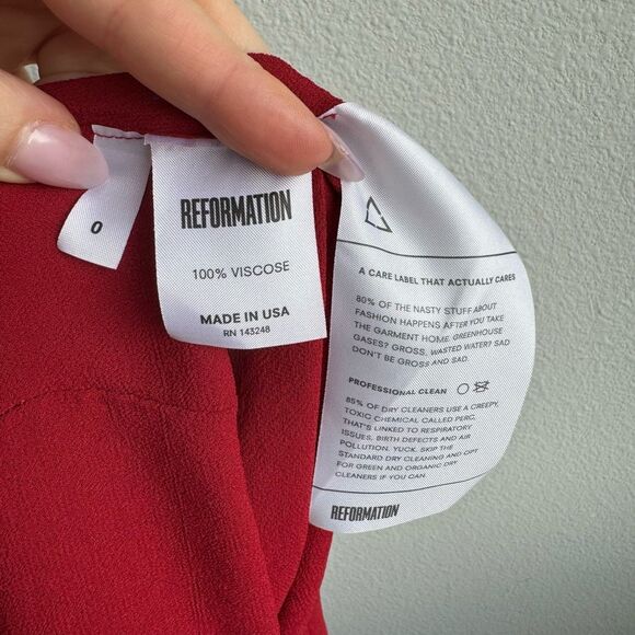 Reformation Red Deep V Straight Wide Leg Short Sleeve Party One Piece Size 0 XS - Picture 10 of 10